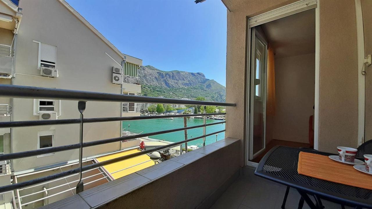 Apartment Jen Omiš Extérieur photo