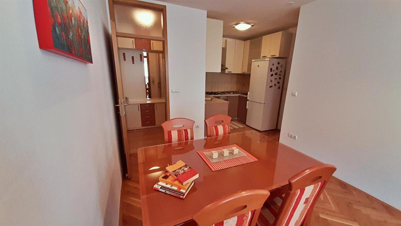 Apartment Jen Omiš Extérieur photo