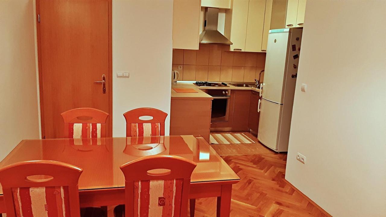 Apartment Jen Omiš Extérieur photo