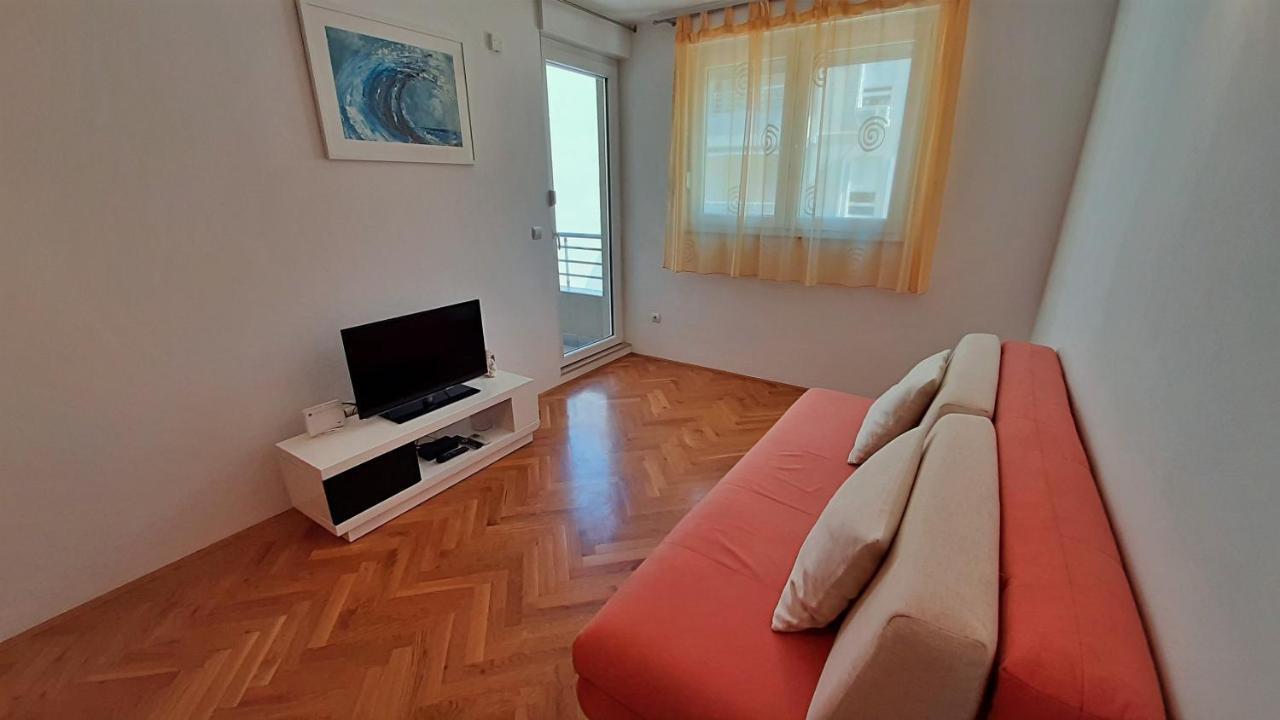 Apartment Jen Omiš Extérieur photo