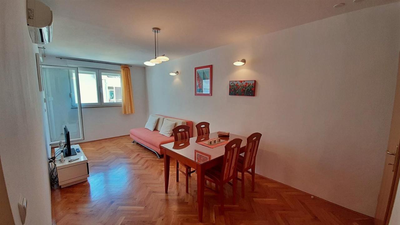 Apartment Jen Omiš Extérieur photo